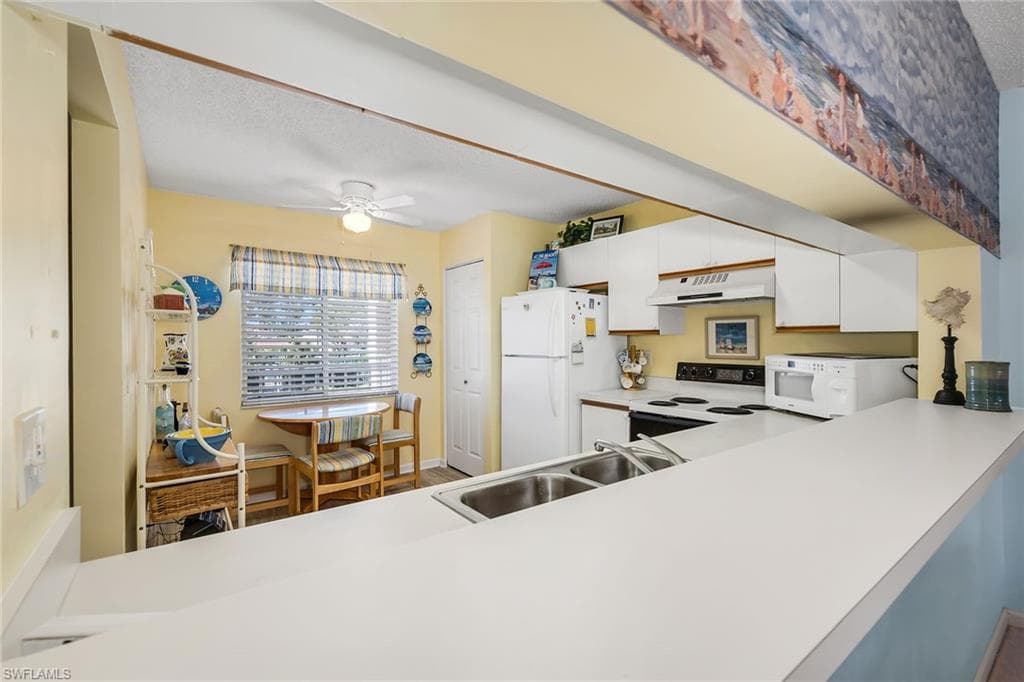 7025 Dennis CIR # G202, NAPLES FL 34104-5