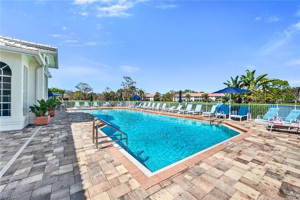 7025 Dennis CIR # G202, NAPLES FL 34104-33