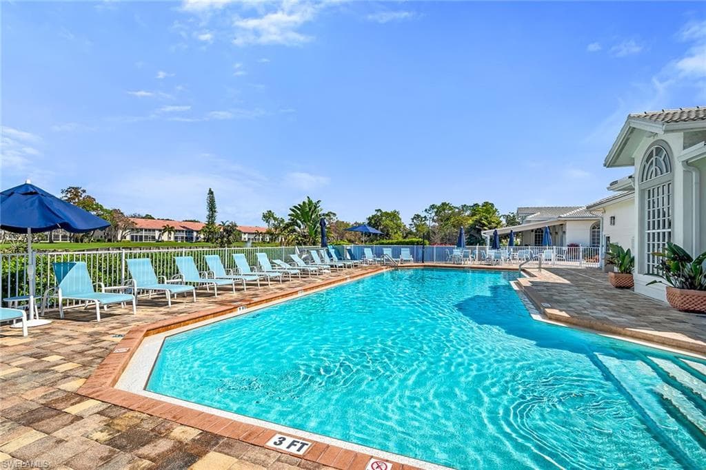 7025 Dennis CIR # G202, NAPLES FL 34104-34