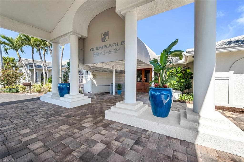 7025 Dennis CIR # G202, NAPLES FL 34104-28