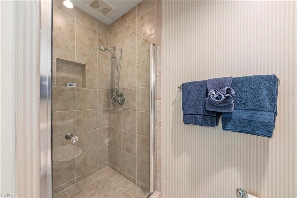 253 Daniel DR-15