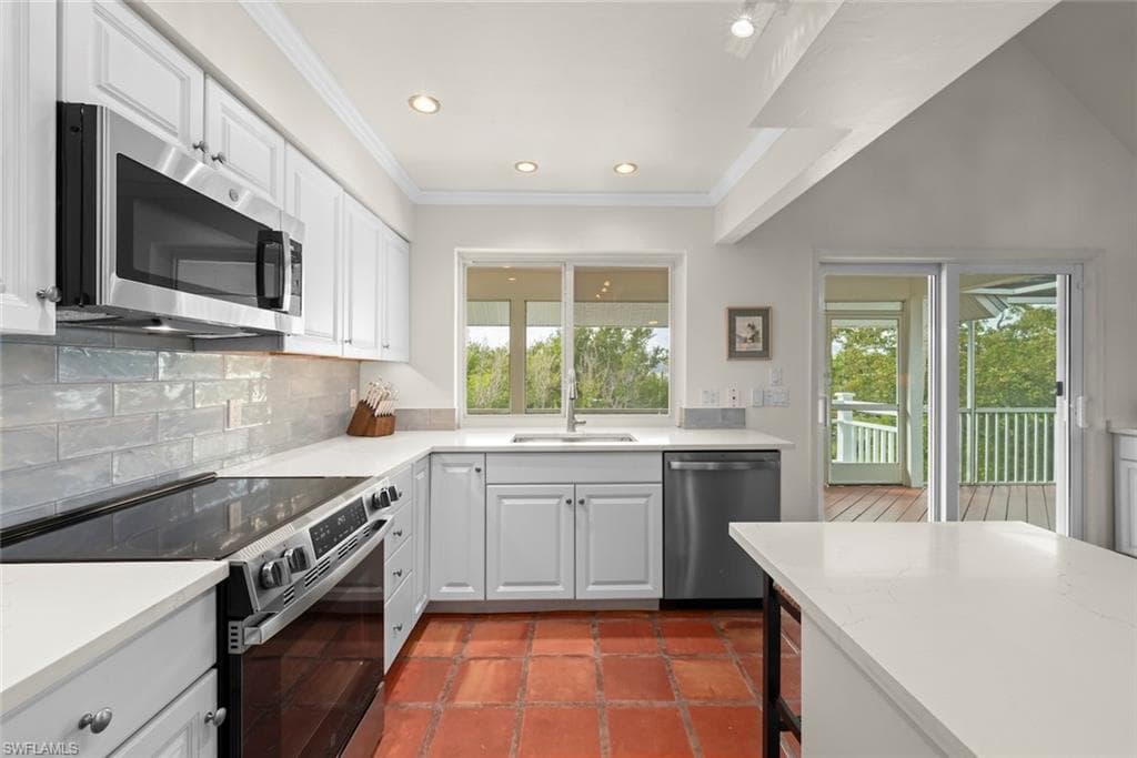 253 Daniel DR-10