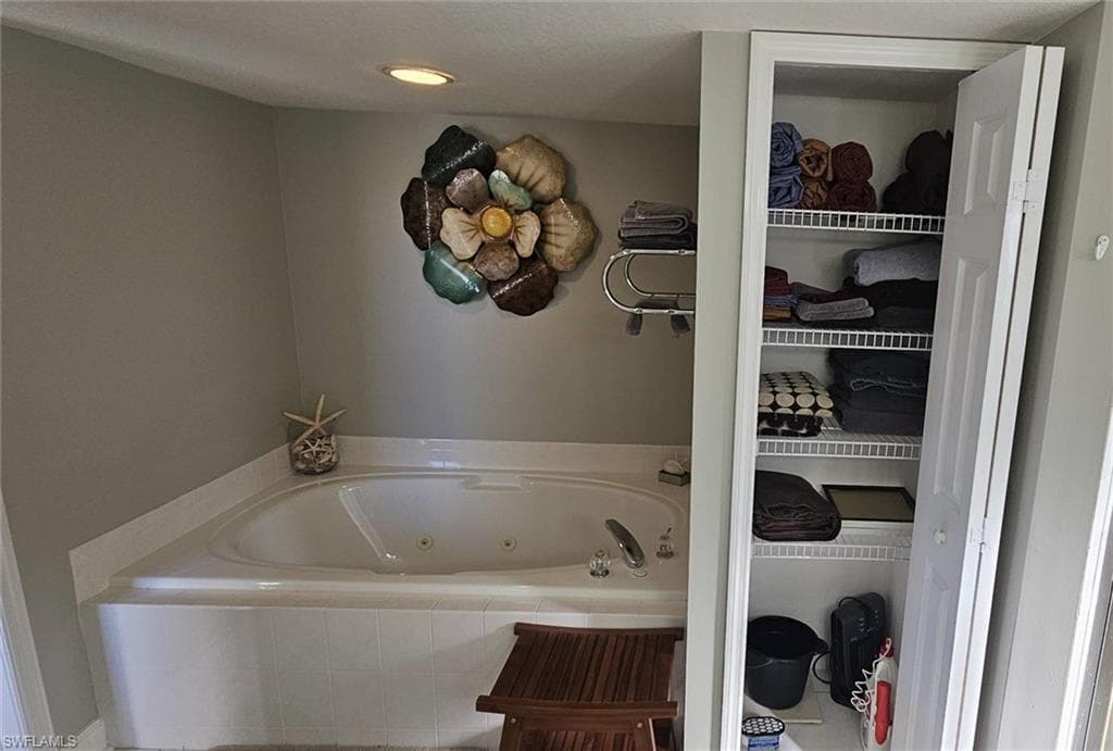 925 SW 47th TER # 101, CAPE CORAL FL 33914-35