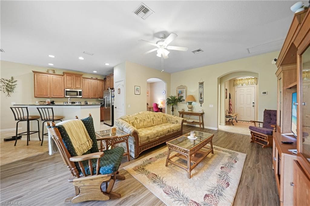 2454 Blackburn CIR-6