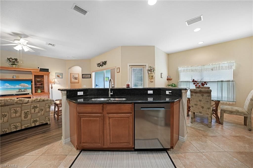 2454 Blackburn CIR-2