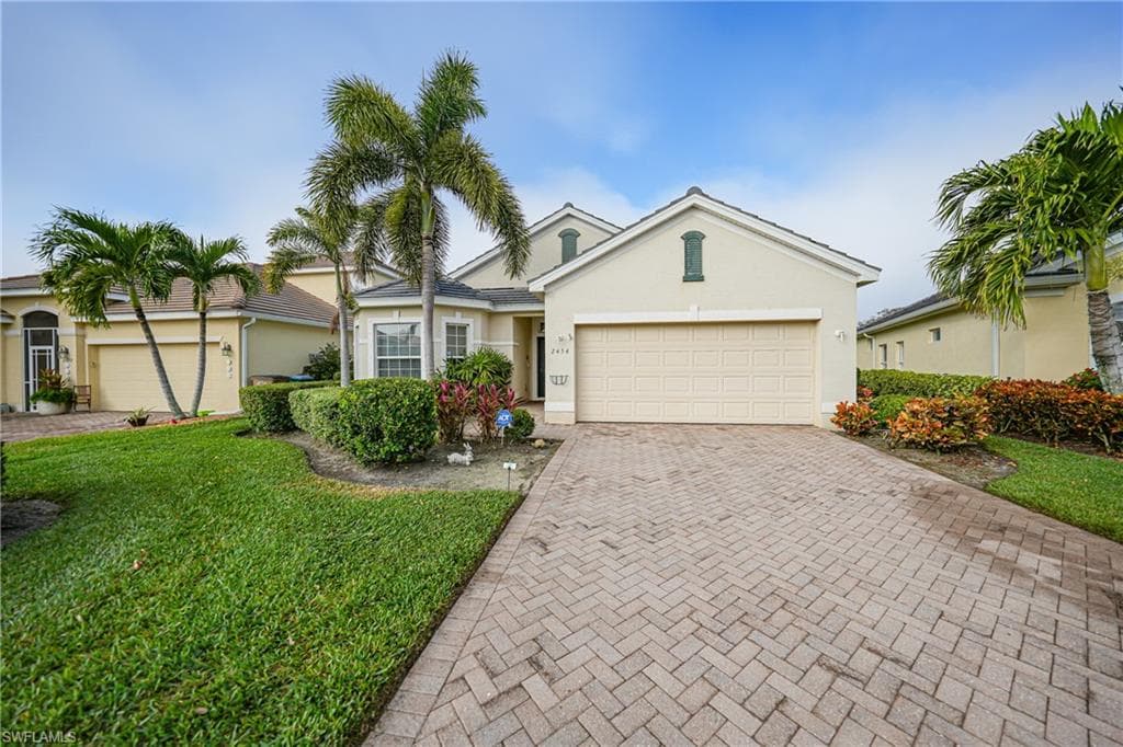 2454 Blackburn CIR-28
