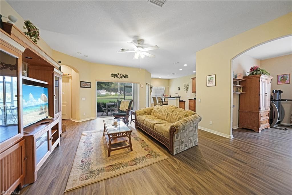 2454 Blackburn CIR-7