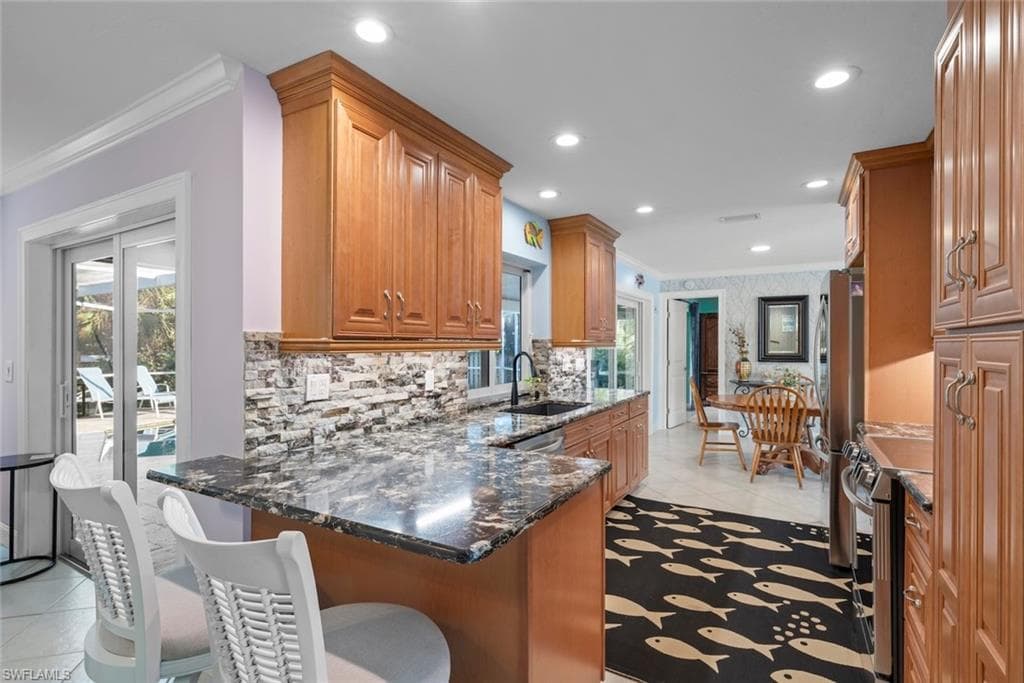 1056 S Yachtsman DR-6