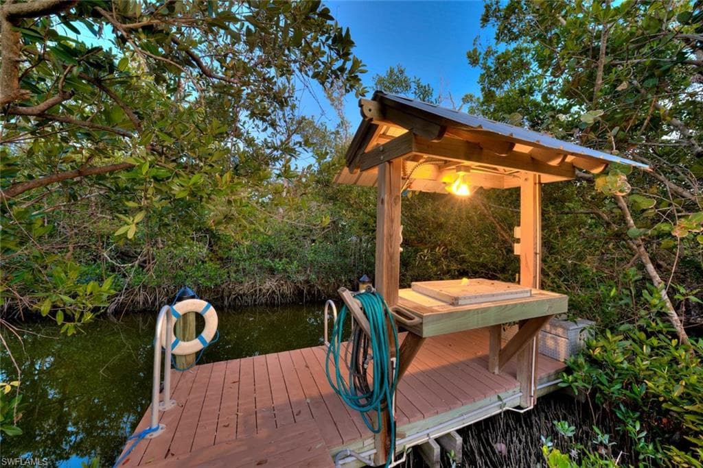 1056 S Yachtsman DR-28