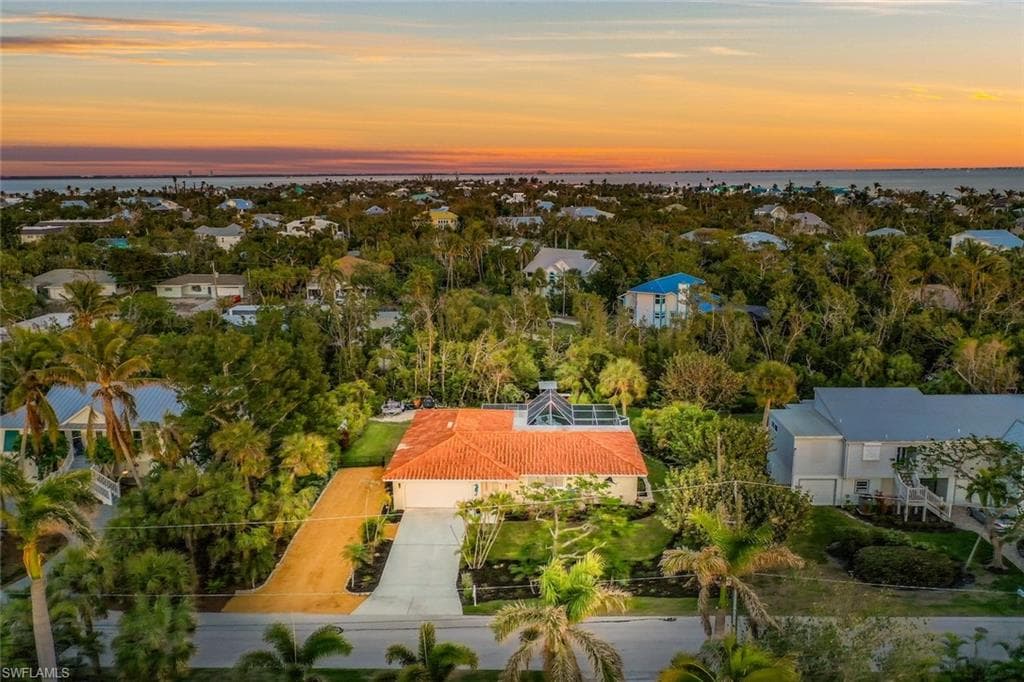 1056 S Yachtsman DR-25