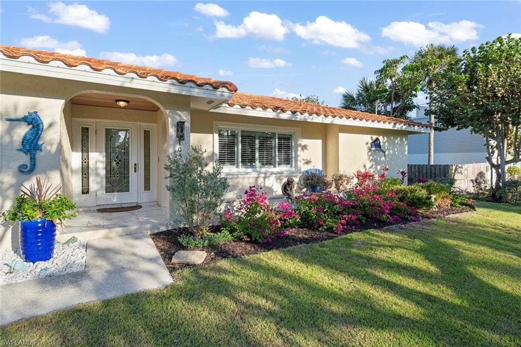 1056 S Yachtsman DR-24