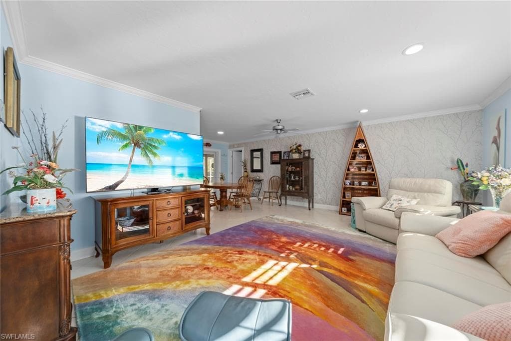 1056 S Yachtsman DR-3