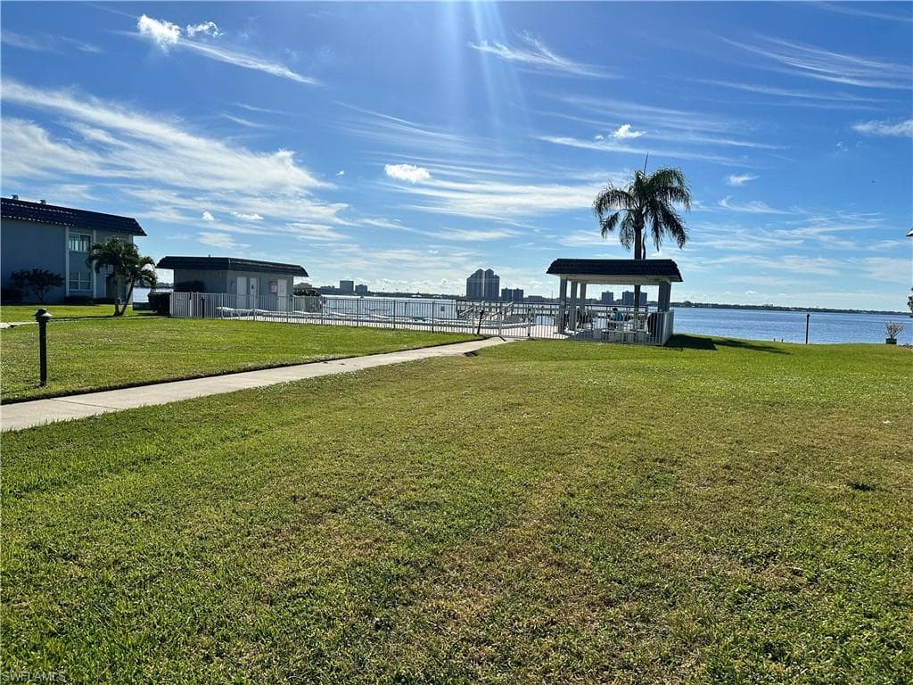 3392 N Key DR # 7, NORTH FORT MYERS FL 33903-16