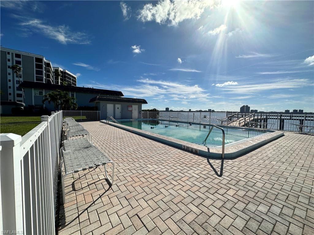 3392 N Key DR # 7, NORTH FORT MYERS FL 33903-17