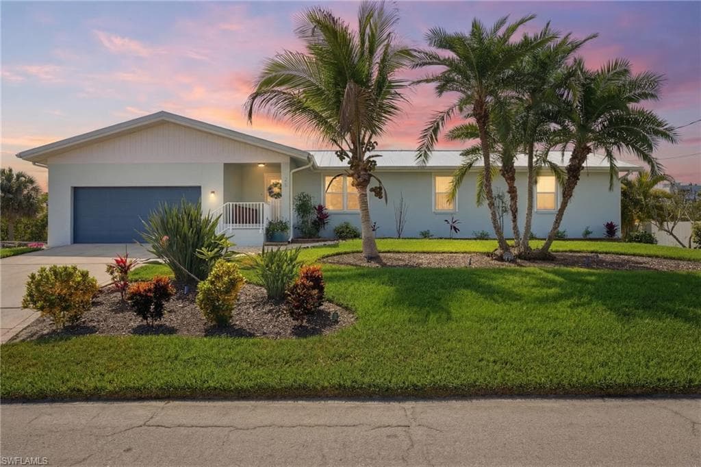 26 Fairview BLVD-1