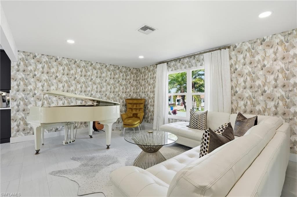 26 Fairview BLVD-5