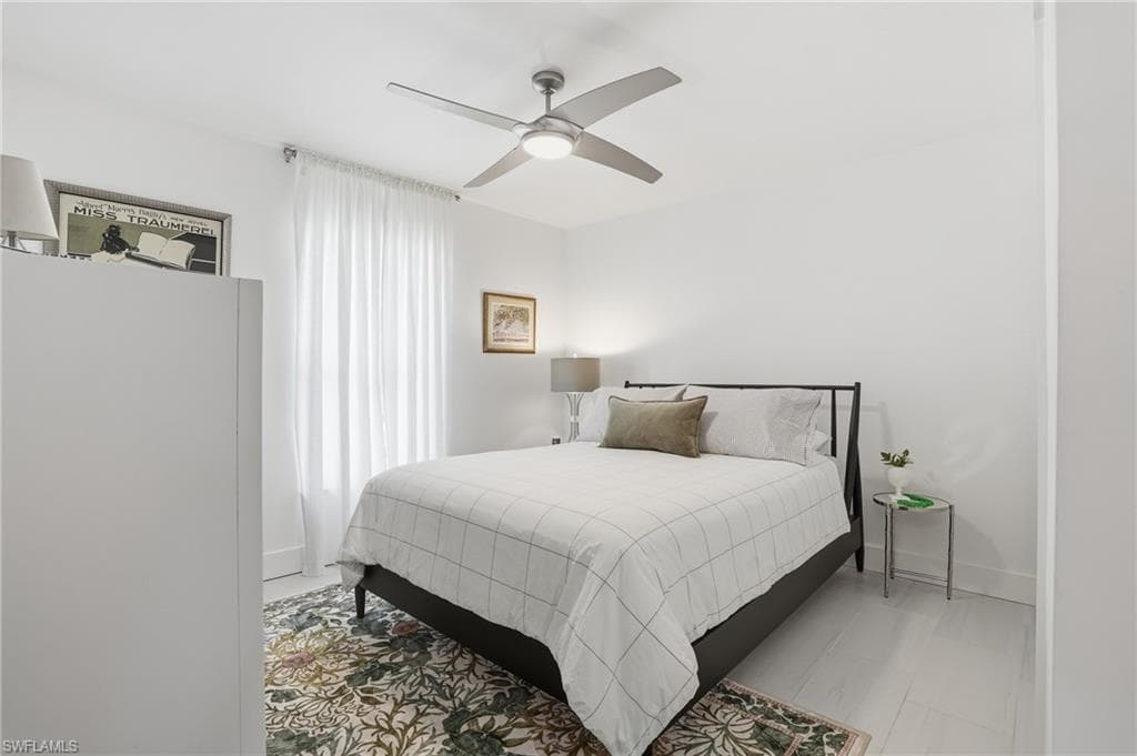 26 Fairview BLVD-25
