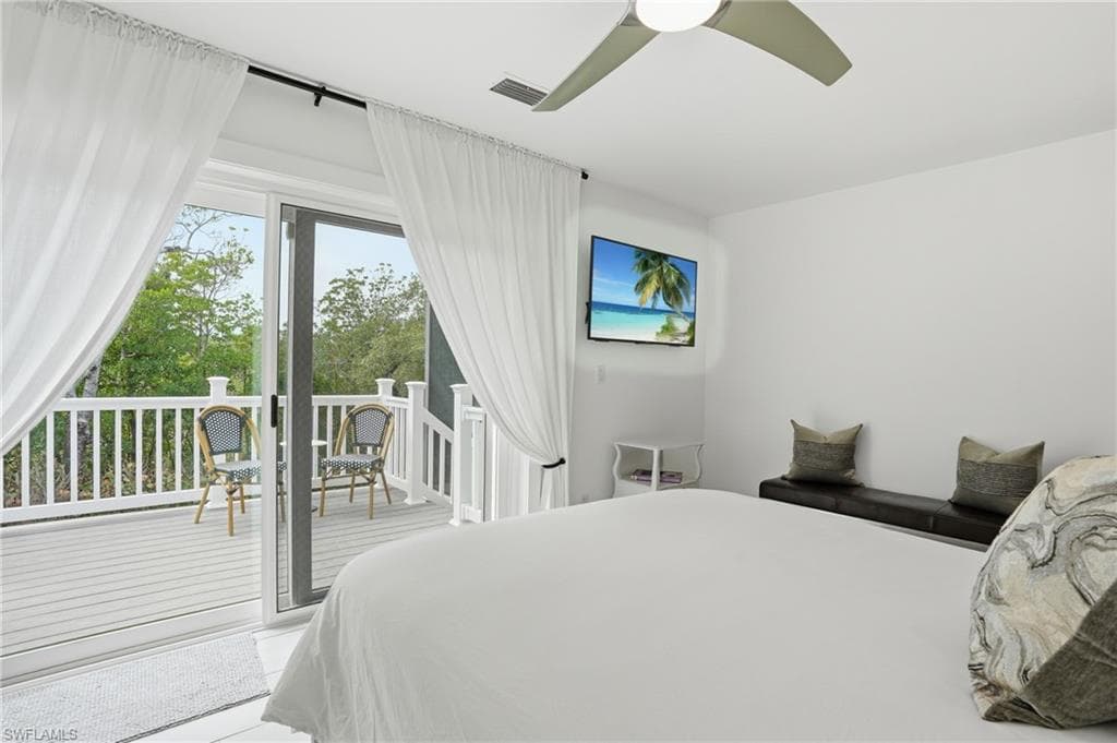 26 Fairview BLVD-21