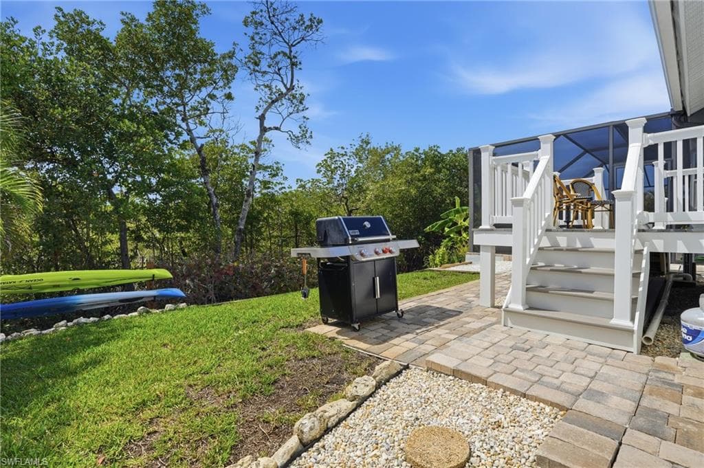 26 Fairview BLVD-37