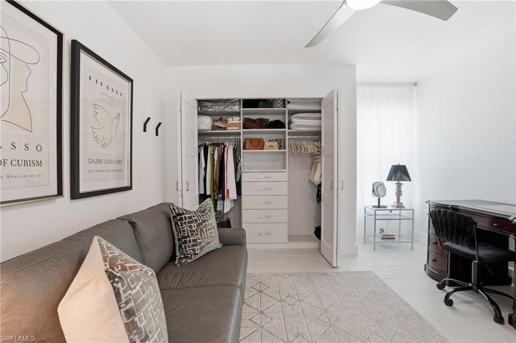 26 Fairview BLVD-30