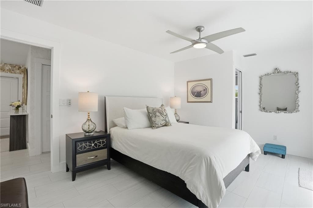 26 Fairview BLVD-20
