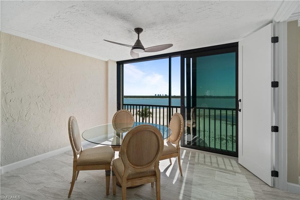 8400 Estero BLVD 303-2
