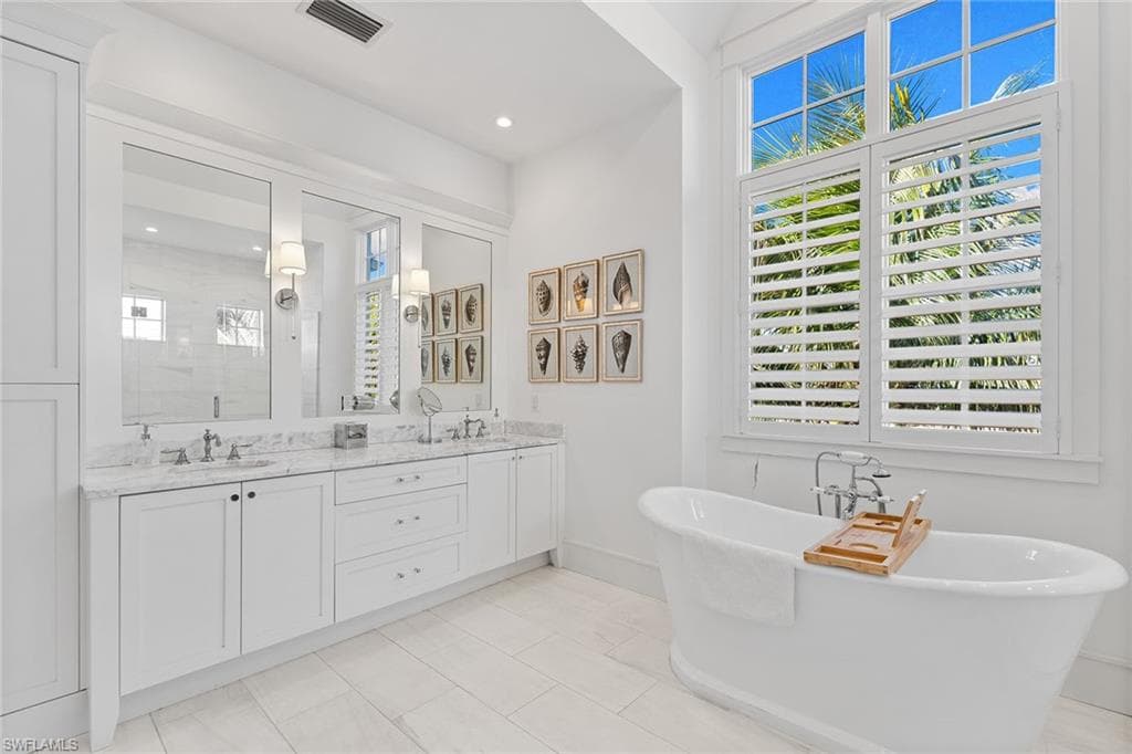 901 10th AVE S-38
