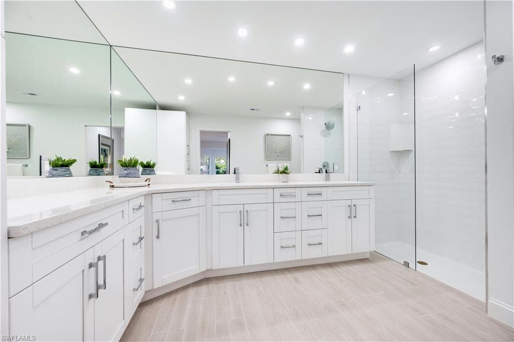 2806 Aintree LN # H102, NAPLES FL 34112-16