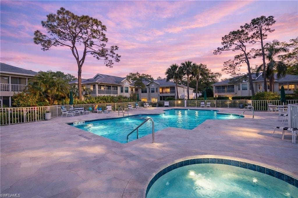 2806 Aintree LN # H102, NAPLES FL 34112-25