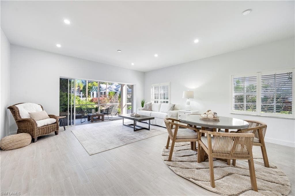 2806 Aintree LN # H102, NAPLES FL 34112-4