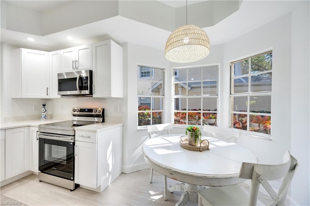 2806 Aintree LN # H102, NAPLES FL 34112-9