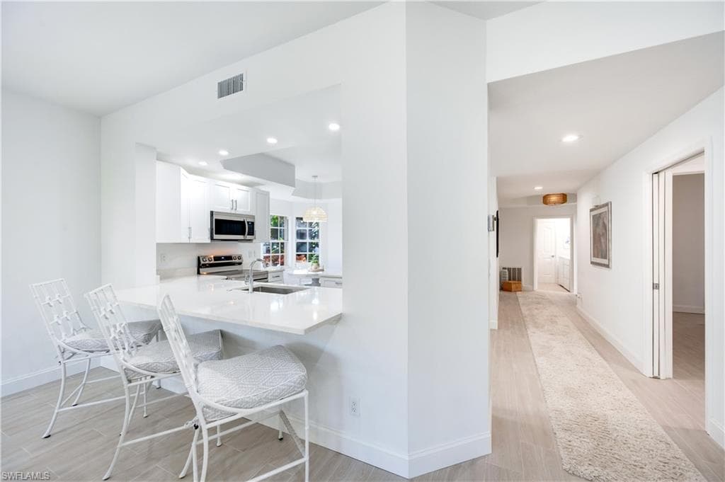 2806 Aintree LN # H102, NAPLES FL 34112-7