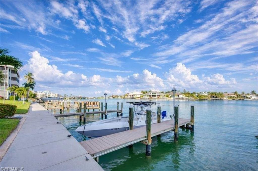 3000 Gulf Shore BLVD N # 212, NAPLES FL 34103-31