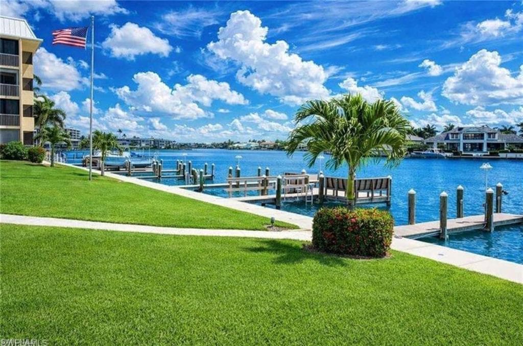 3000 Gulf Shore BLVD N # 212, NAPLES FL 34103-23