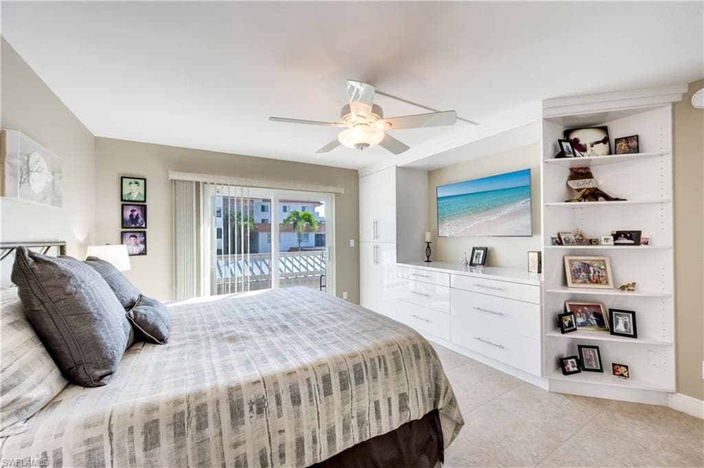 3000 Gulf Shore BLVD N # 212, NAPLES FL 34103-9