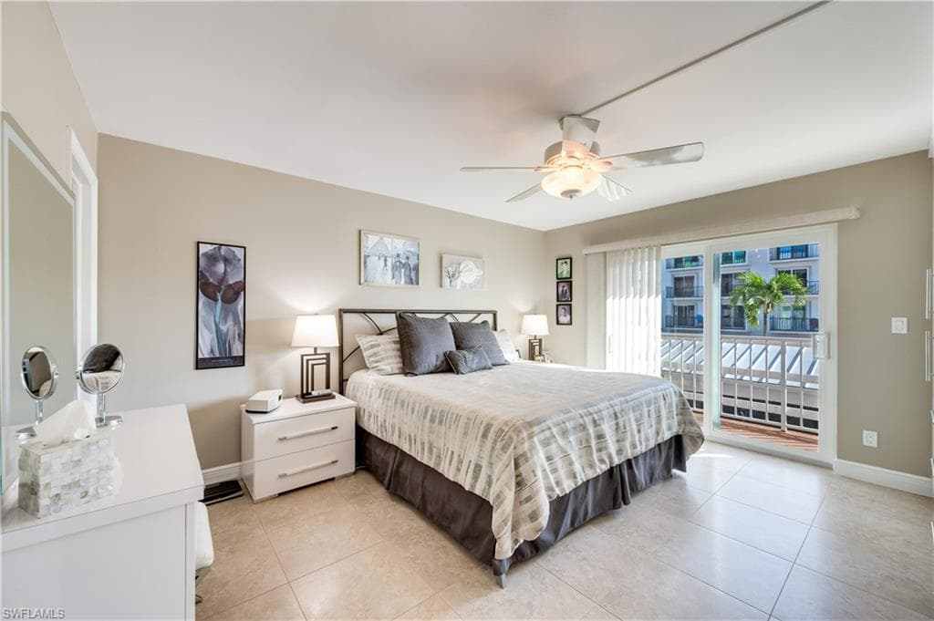 3000 Gulf Shore BLVD N # 212, NAPLES FL 34103-10