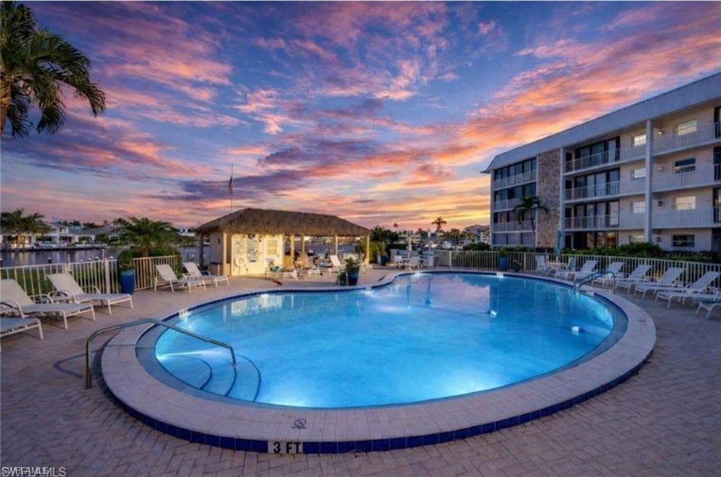 3000 Gulf Shore BLVD N # 212, NAPLES FL 34103-24