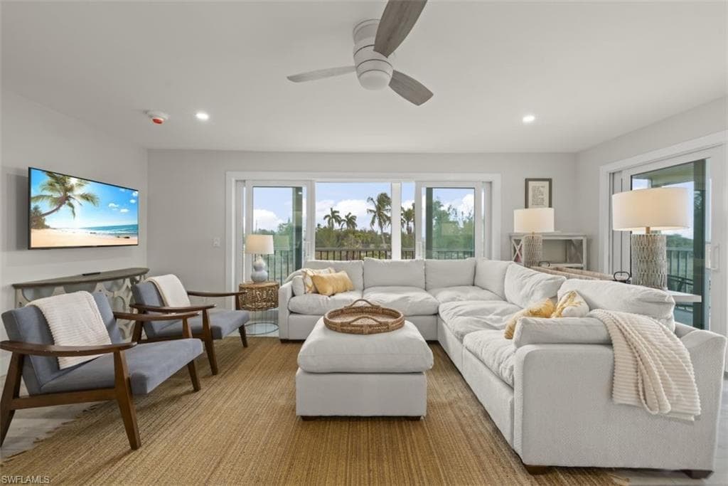 585 Gulf DR A2-1