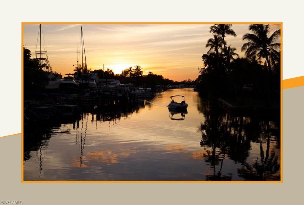 3862 Grove CIR, NAPLES FL 34112-12