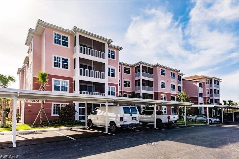 15901 Royal Pointe LN 405-18
