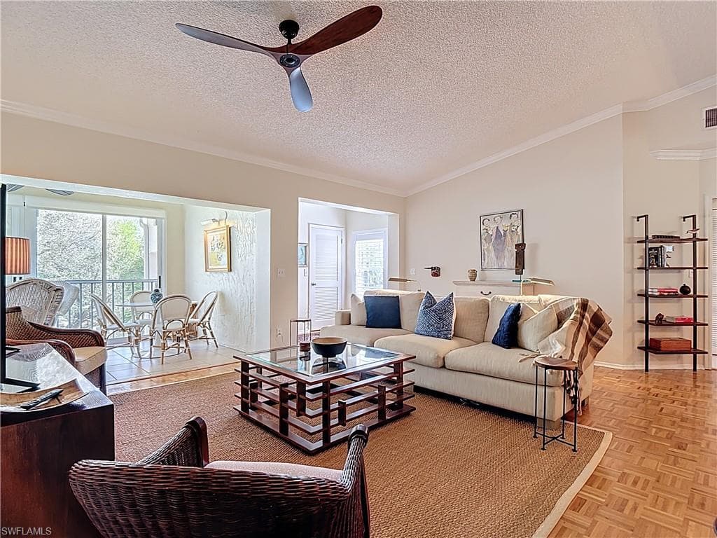 106 SIENA WAY 1508-10