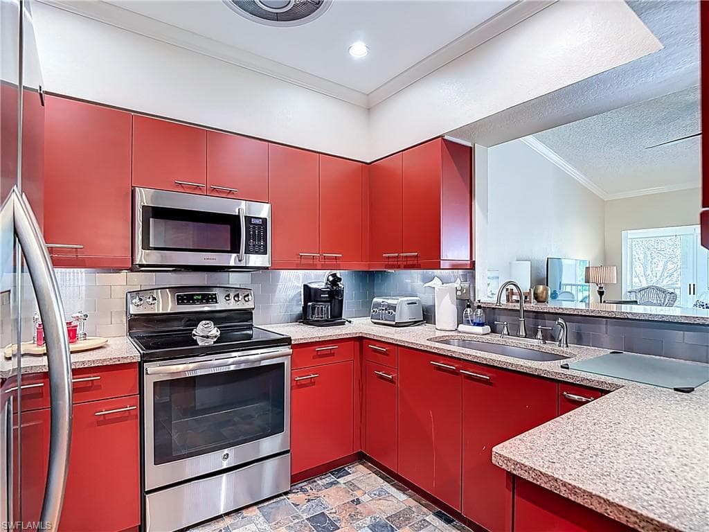 106 SIENA WAY 1508-18