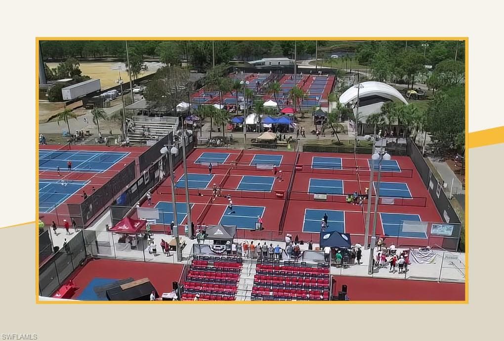 3724 Grove CIR, NAPLES FL 34112-10