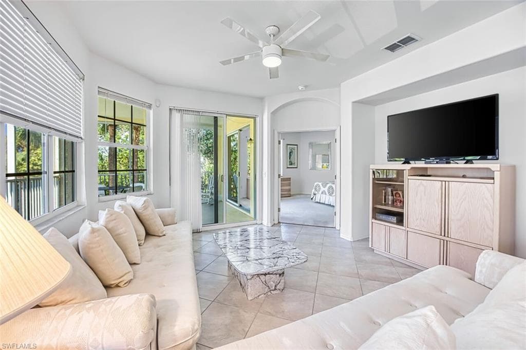 20021 Sanibel View CIR 101-15