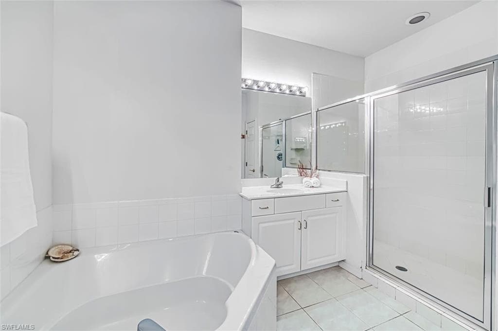 20021 Sanibel View CIR 101-24