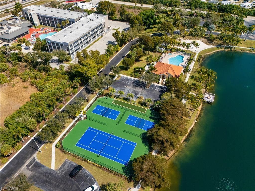 20021 Sanibel View CIR 101-37