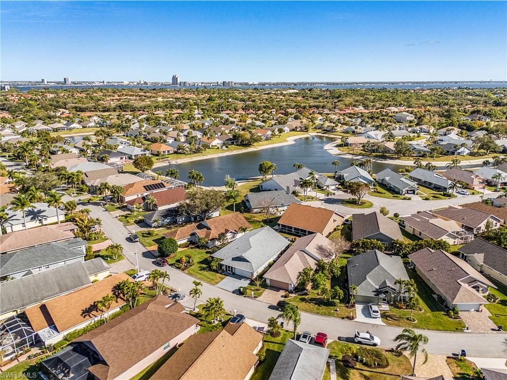 9391 Palm Island CIR, NORTH FORT MYERS FL 33903-22