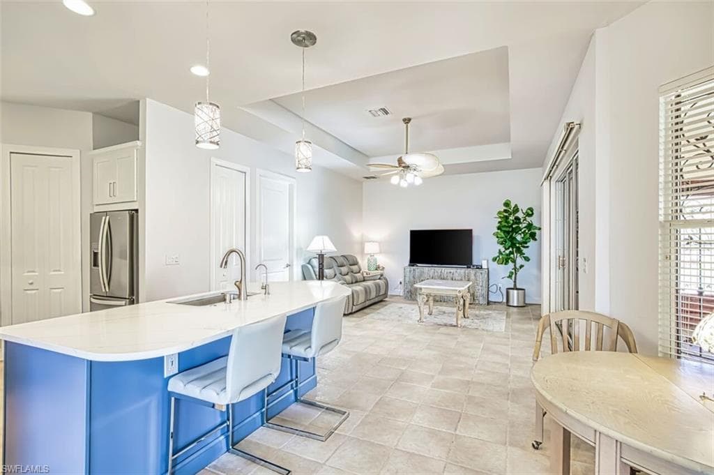 8460 Belle Meade DR-17