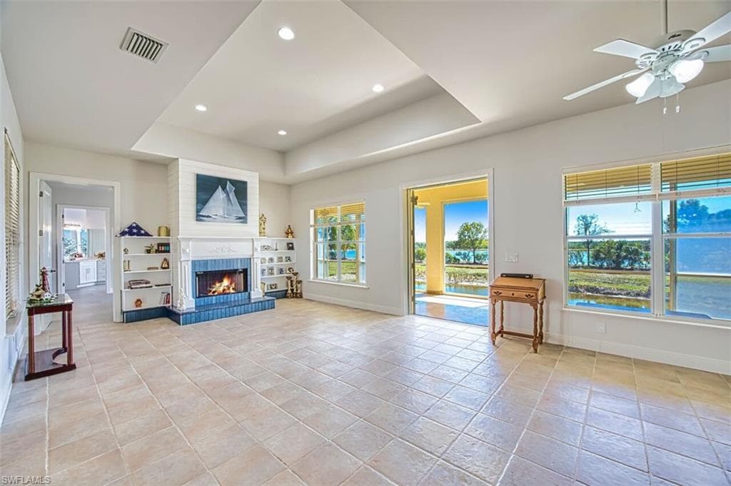 8460 Belle Meade DR-18