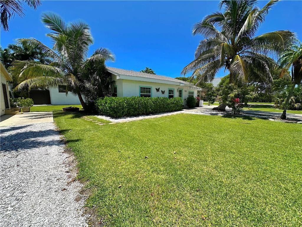 560 9th AVE S-9